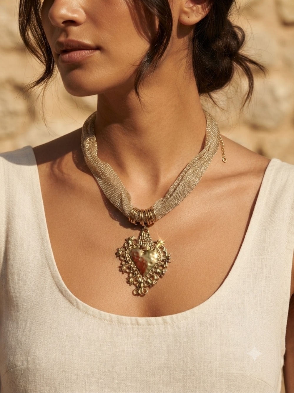 ✨Artisan Gold-Tone Heart Statement Necklace – Symbolic Pendant & Mesh Ribbon